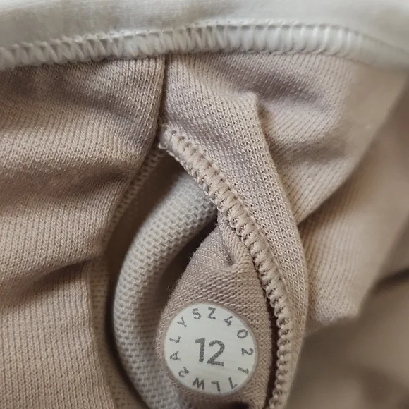 Lululemon Pace Perfect Bra (Storage) Sz 12 B/C Cup White/ Black - Picture 6 of 11